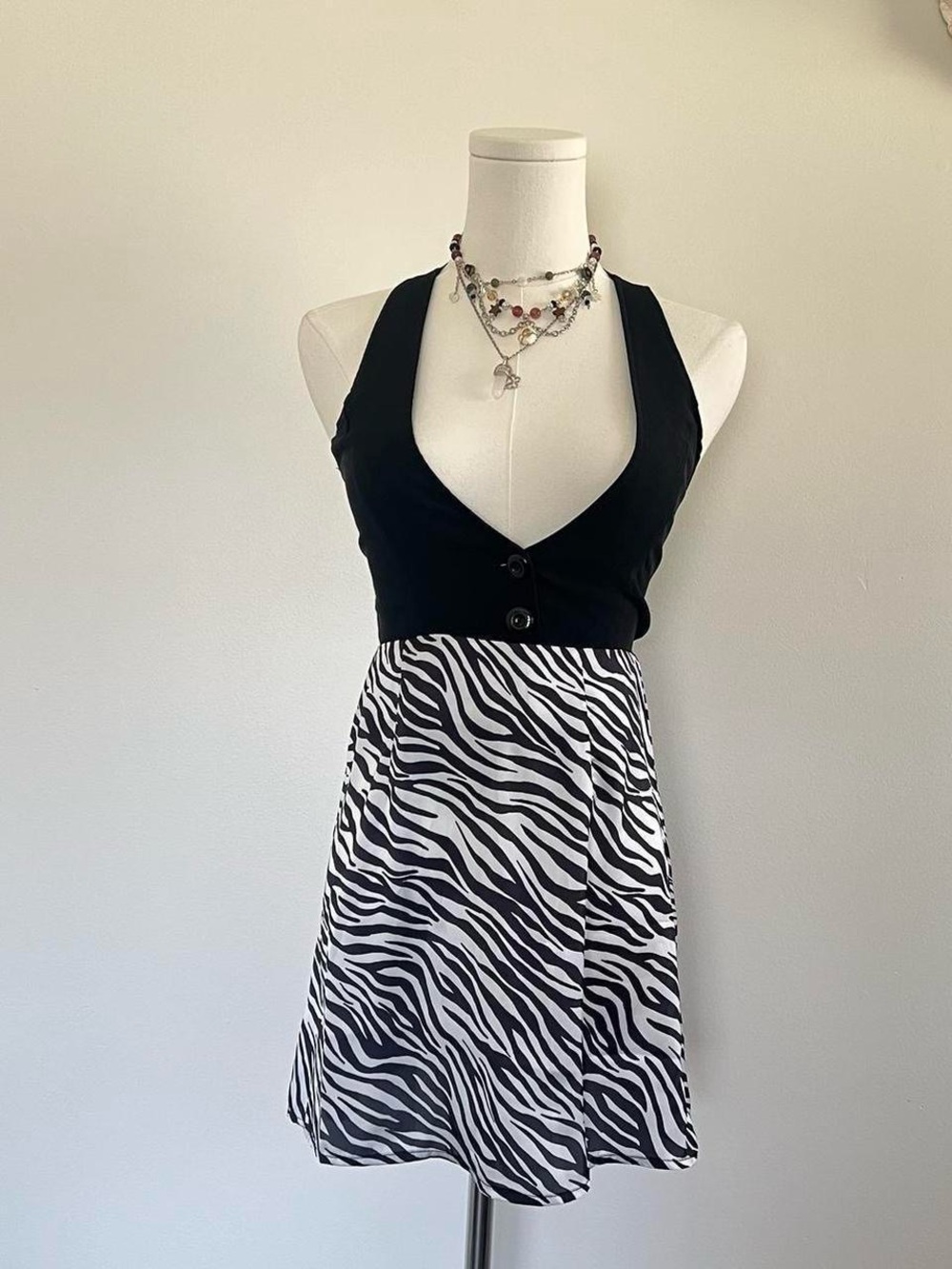 Peppermayo Black and White Mini Skirt size 2